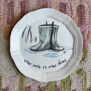 🌂 Anthropologie Linea Carta Monogram Canapé R Plate with Rain boot Galoshes